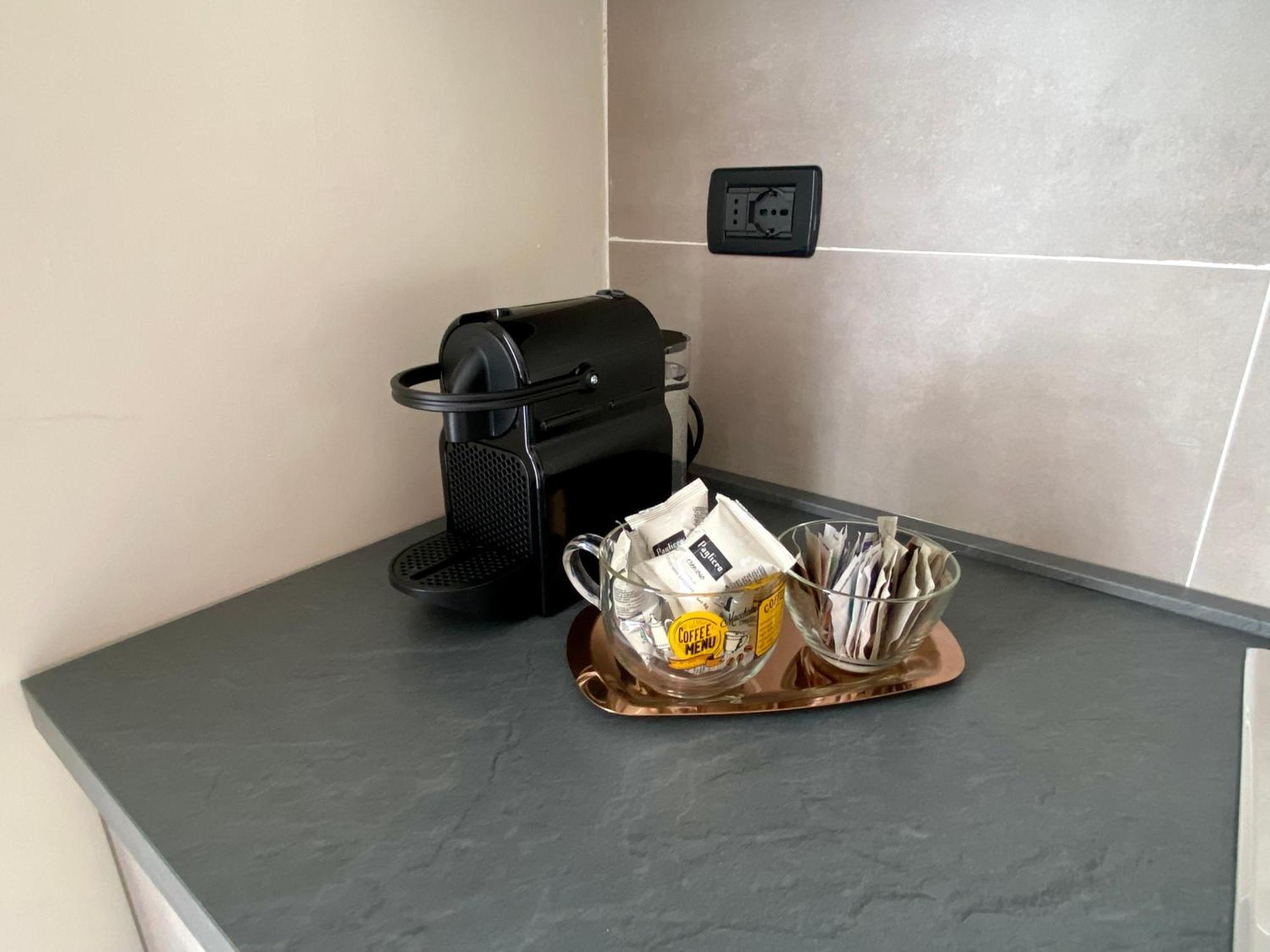 Elegante Appartamento Tre Amis - Doppio Garage & Free Wifi - Ac Centallo エクステリア 写真
