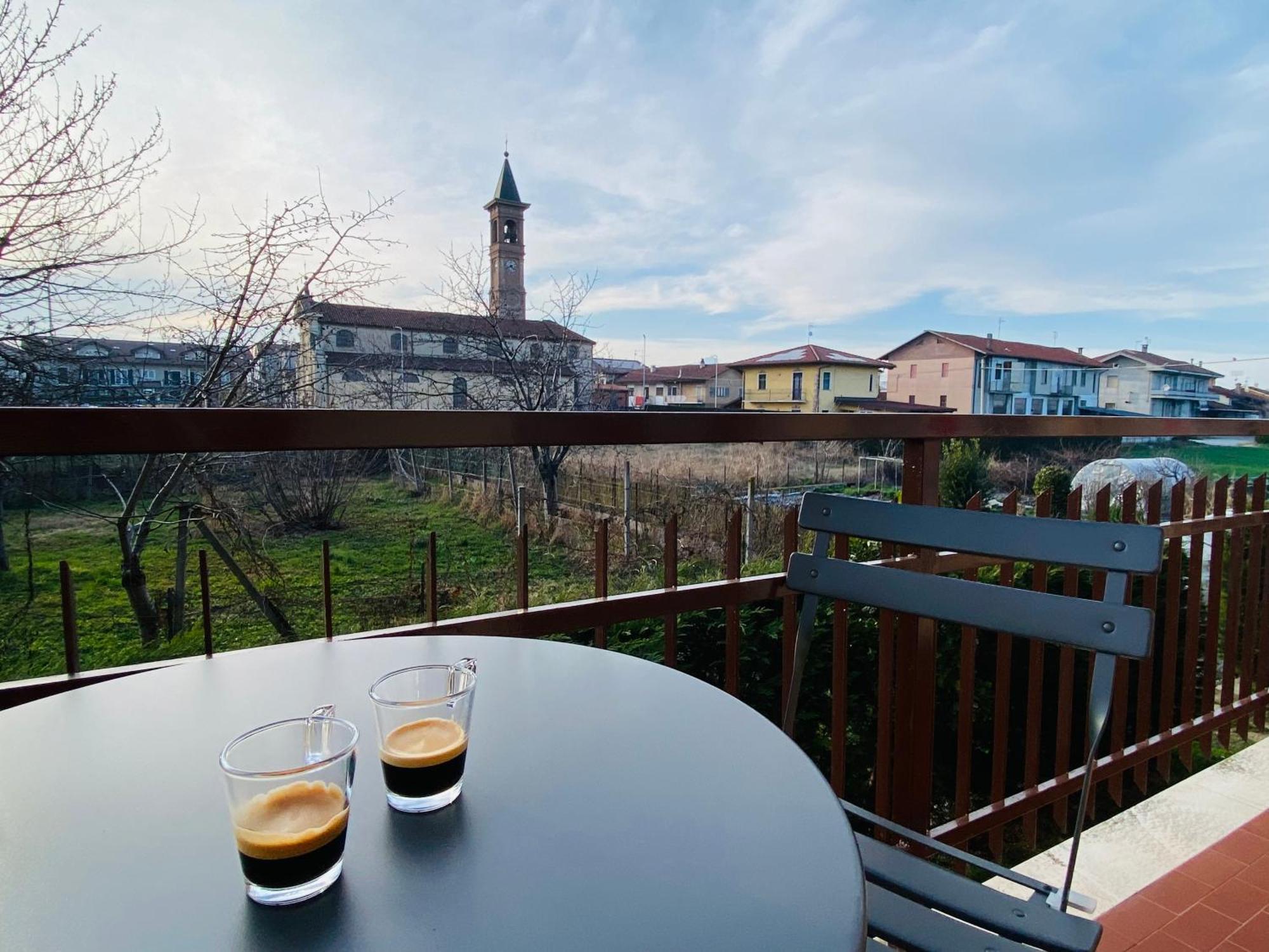 Elegante Appartamento Tre Amis - Doppio Garage & Free Wifi - Ac Centallo エクステリア 写真